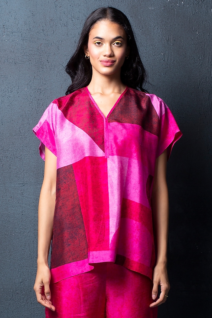 Magenta Pink Printed Tunic Set by CLOS at Pernia's Pop Up Shop