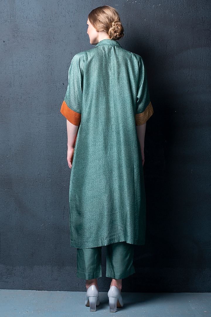 Stone Blue Printed Kurta Set by CLOS at Pernia's Pop Up Shop