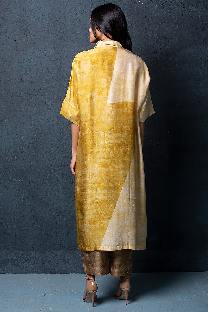 Mustard Yellow Printed Kurta Set by CLOS at Pernia's Pop Up Shop