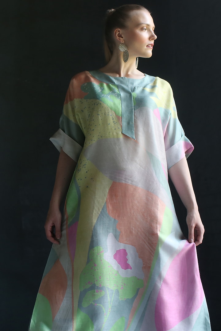 Blue & Pink Floral Printed Straight Kurta Set by CLOS at Pernia's Pop Up Shop