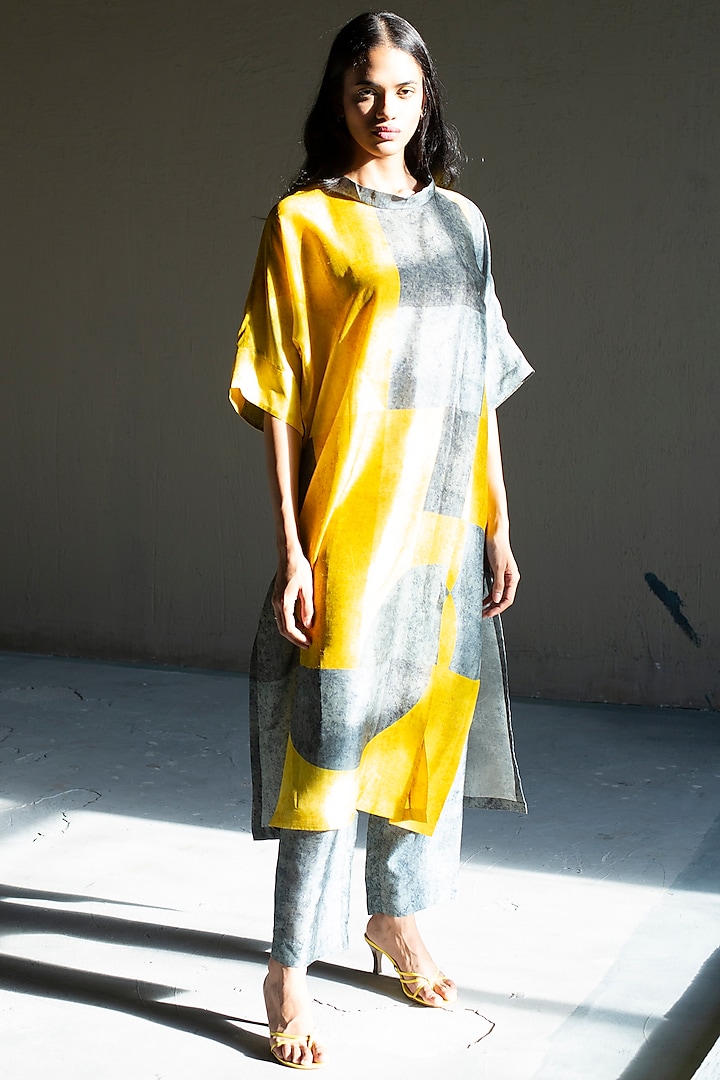 Grey & Yellow Printed Kaftan Set by CLOS