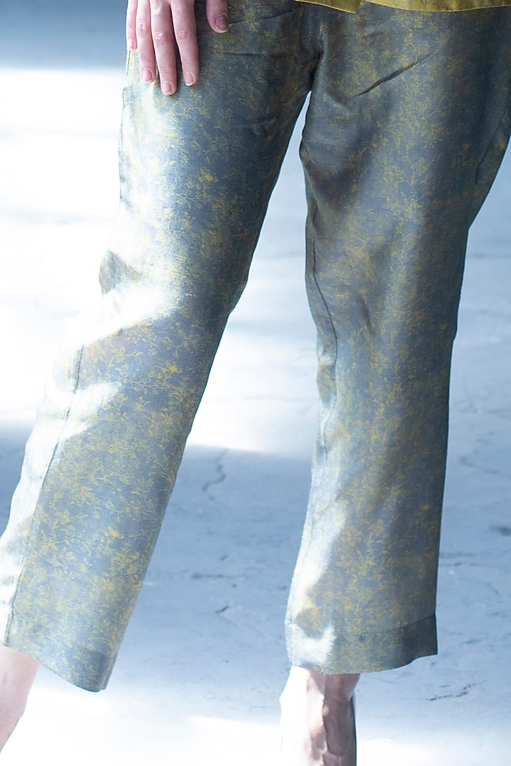 Yellow & Grey Printed Tunic Set by CLOS at Pernia's Pop Up Shop