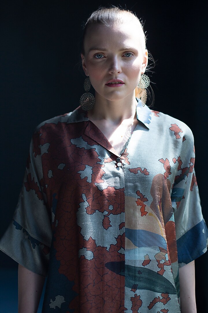 Grey & Brown Printed Straight Kurta Set by CLOS at Pernia's Pop Up Shop