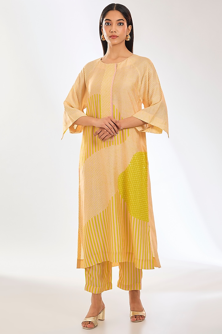 Yellow Dupion Silk Geometric Floral Printed Tunic Set by CLOS at Pernia's Pop Up Shop