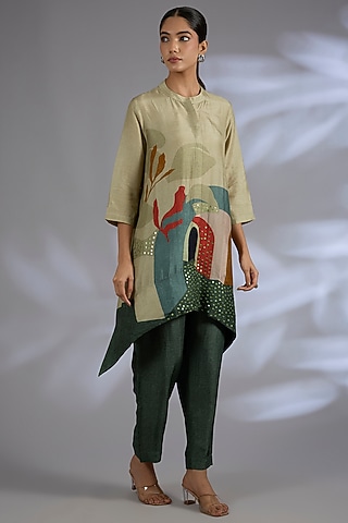 Grey Dupion Silk Geometric Printed Kurta Set by CLOS