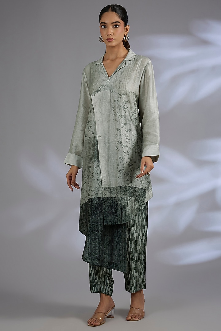 Grey Dupion Silk Kurta Set by CLOS at Pernia's Pop Up Shop