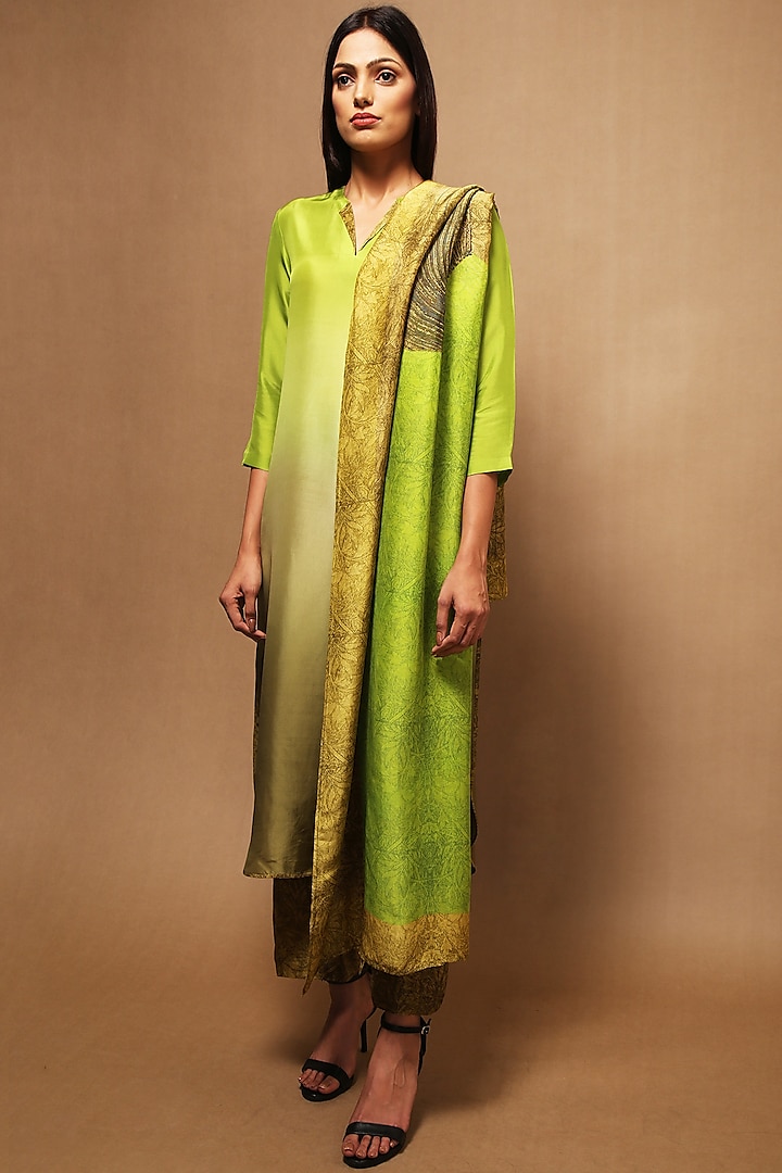 Lemon & Olive Green Silk Printed Kurta Set by CLOS at Pernia's Pop Up Shop