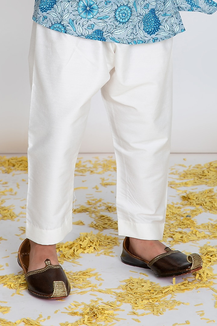 Blue Cotton Kurta Set For Boys by Little Boys Closet at Pernia's Pop Up Shop