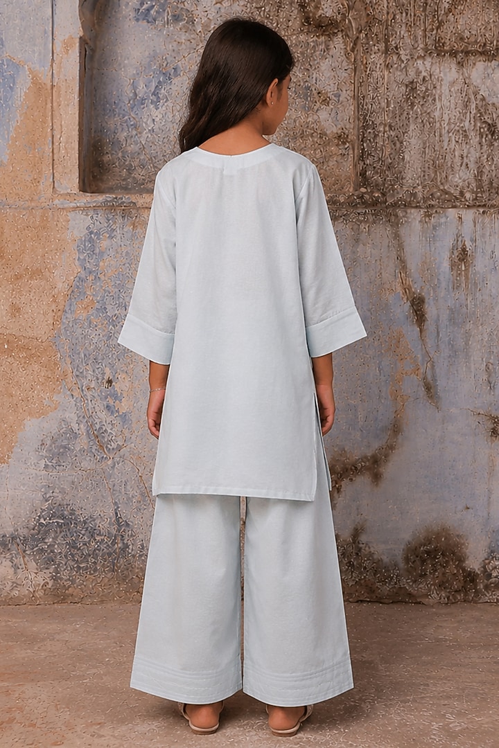 Powder Blue Slub Raw Silk Dori Embroidered Kurta Set For Girls by Charu Makkar Kids at Pernia's Pop Up Shop