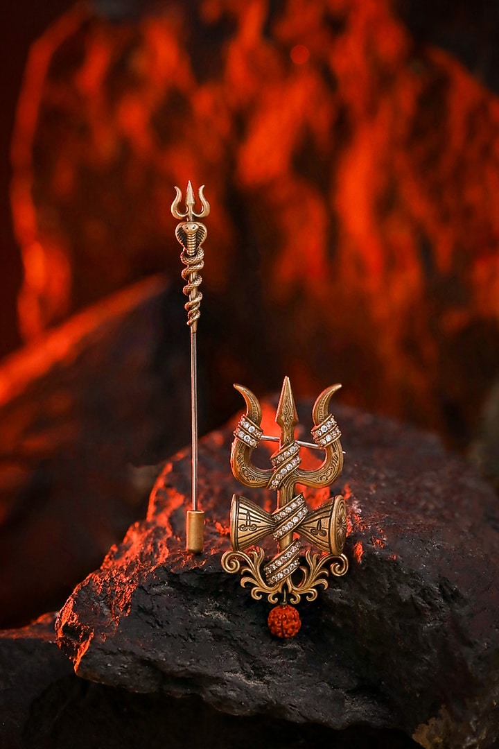 Oxidised Antique Gold Brass Brooch & Lapel Pin Gift Set by Cosa Nostraa at Pernia's Pop Up Shop