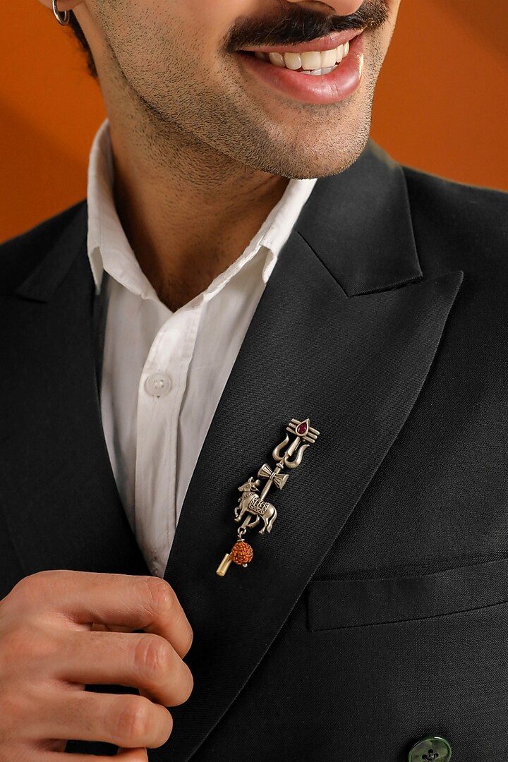 Oxidised Antique Gold Brass Lapel Pin & Brooches Gift Set by Cosa Nostraa at Pernia's Pop Up Shop