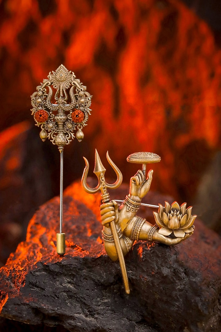 Oxidised Antique Gold Brass Brooch & Lapel Pin Gift Set by Cosa Nostraa at Pernia's Pop Up Shop
