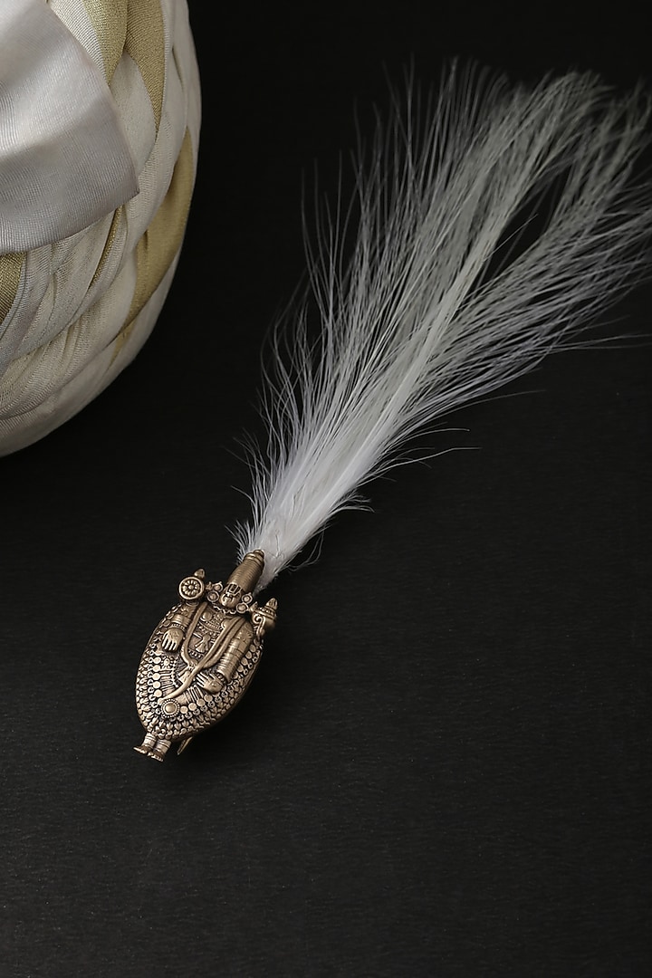 Antique Gold Balaji Kalangi by Cosa Nostraa at Pernia's Pop Up Shop