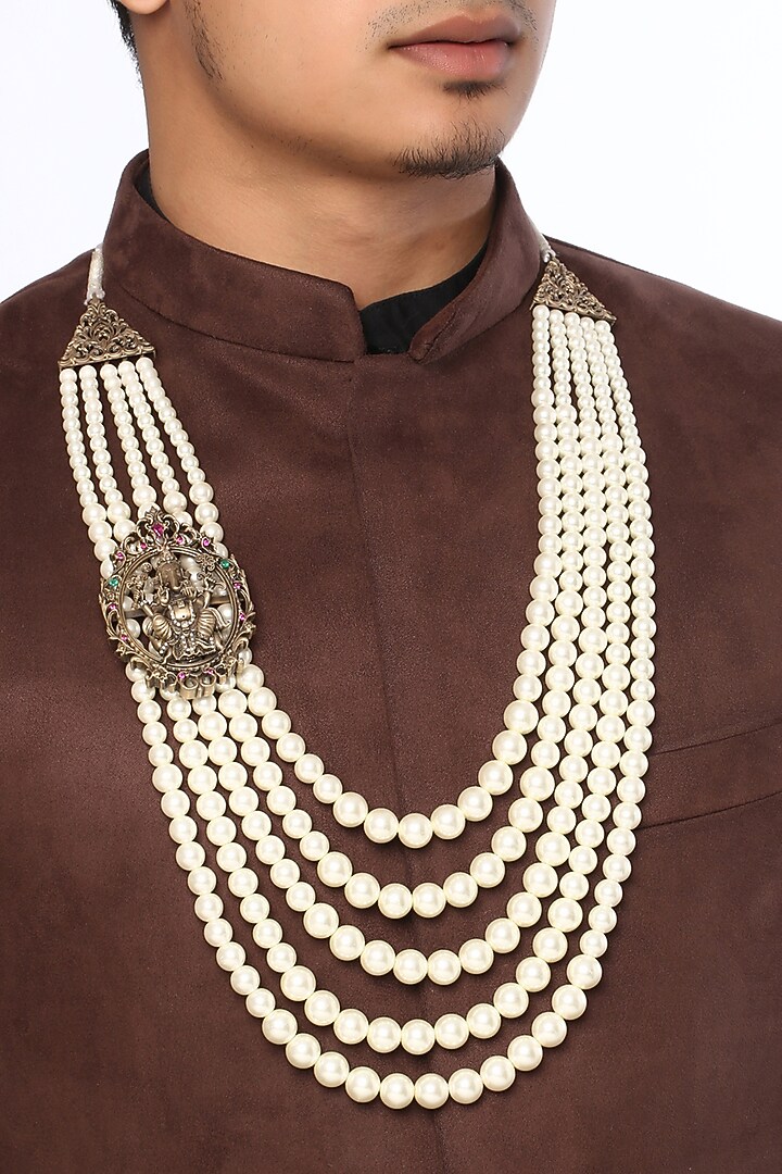 White Pearl Beaded Layered Mala by Cosa Nostraa at Pernia's Pop Up Shop