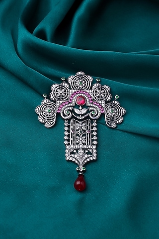Antique Black Finish Victorian Themed Brooch by Cosa Nostraa