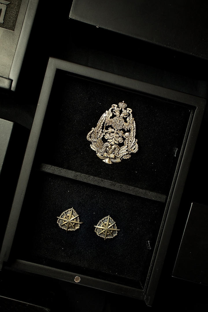 Antique Gold Brass Brooch & Collar Tip Set by Cosa Nostraa