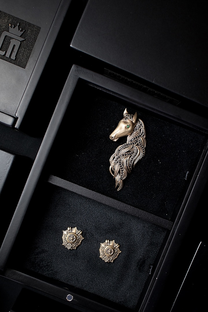 Antique Gold Brass Horse Brooch & Collar Tip Set by Cosa Nostraa
