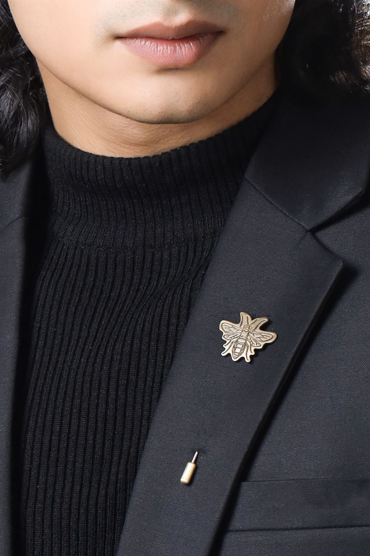 Antique Gold Brass Bee Lapel Pin by Cosa Nostraa
