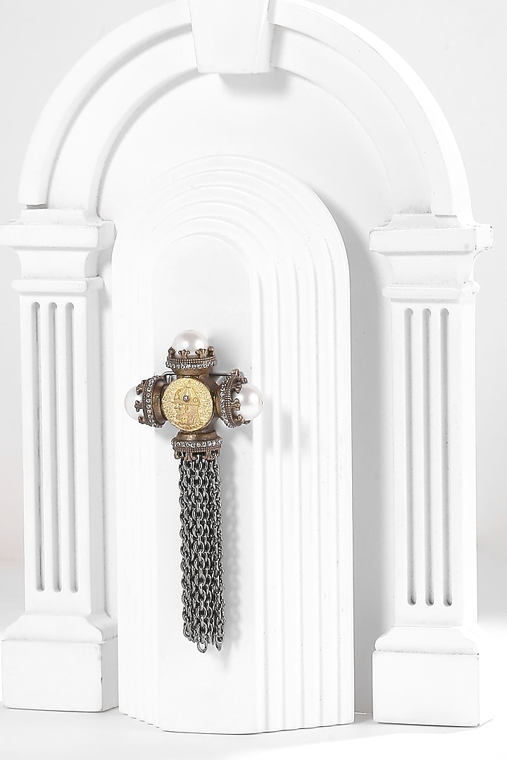 Dual Tone Russian Coin Brooch by Cosa Nostraa at Pernia's Pop Up Shop