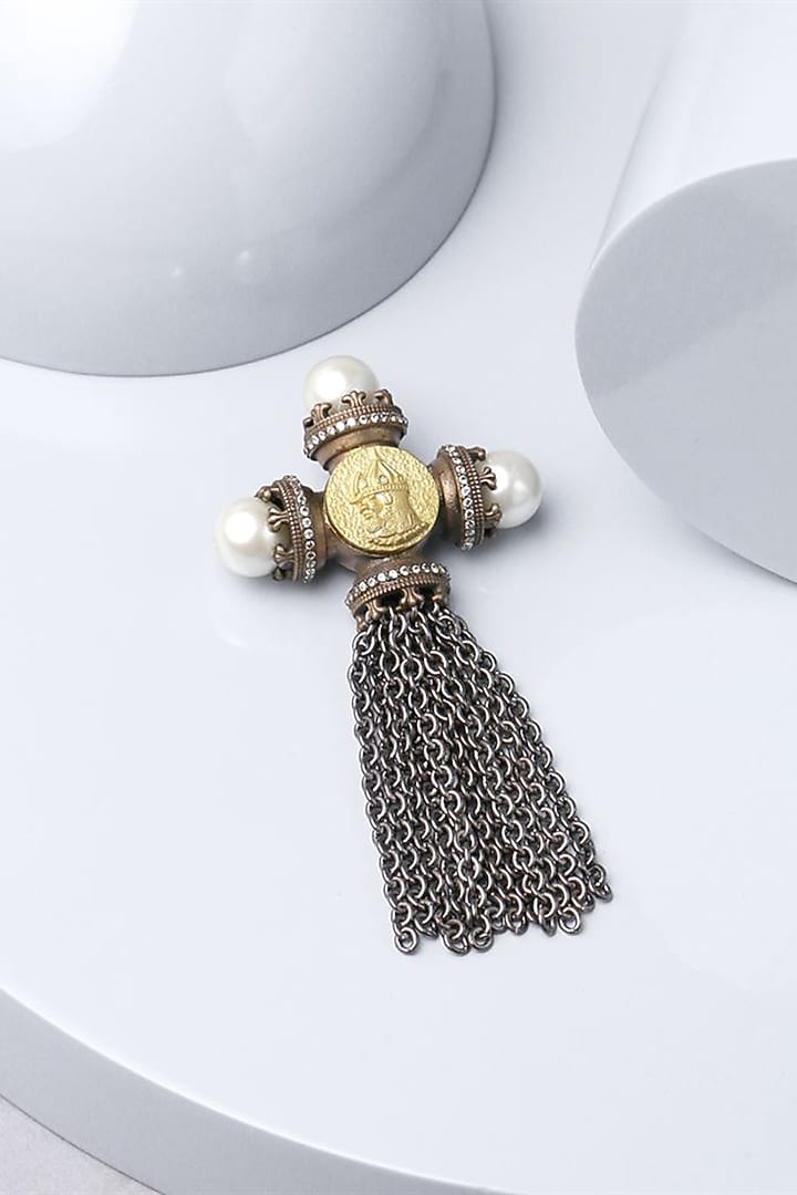 Dual Tone Russian Coin Brooch by Cosa Nostraa at Pernia's Pop Up Shop