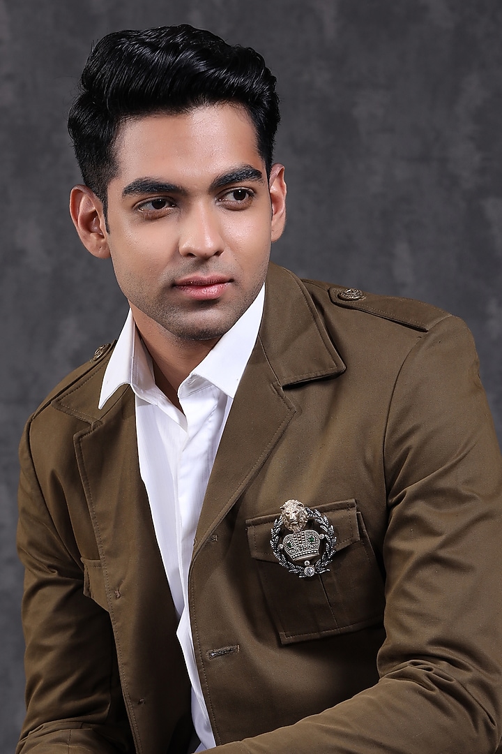 Dual Toned Royal Jewel Brooch by Cosa Nostraa at Pernia's Pop Up Shop