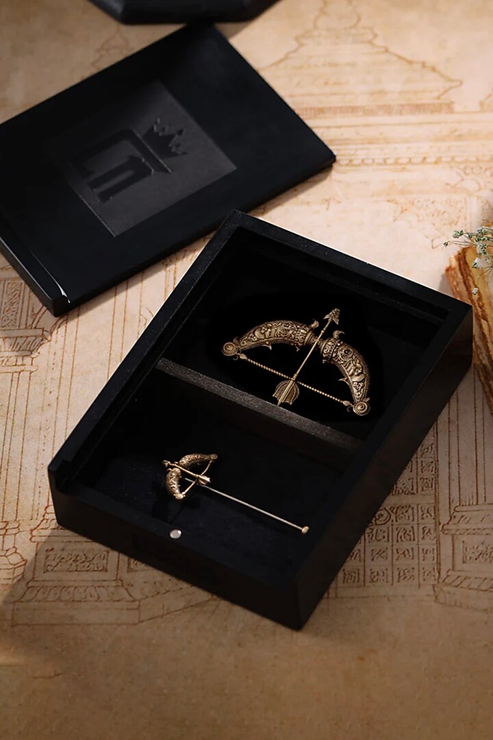 Antique Gold Finish Brass Brooch & Lapel Pin (Set Of 2) by Cosa Nostraa at Pernia's Pop Up Shop