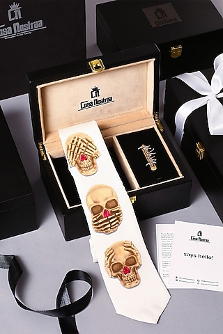 White Tie With Antique Gold Finish Lapel Pin by Cosa Nostraa