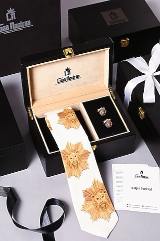White Silk Tie With Cufflinks by Cosa Nostraa
