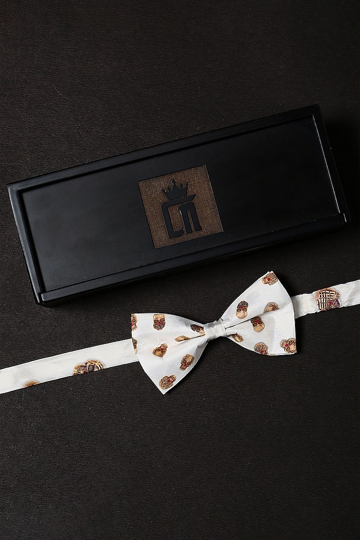 White Silk Bow Tie With Pocket Square by Cosa Nostraa