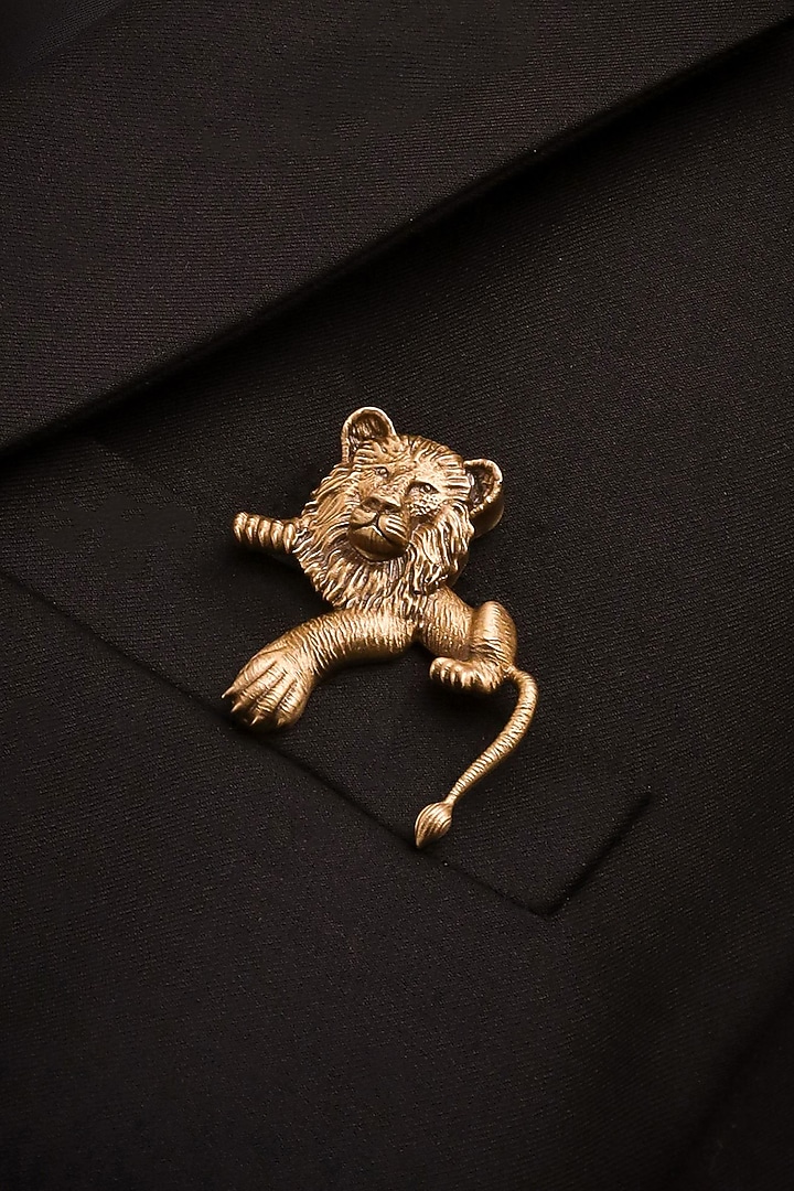 Antique Gold Brass Lion Brooch by Cosa Nostraa at Pernia's Pop Up Shop