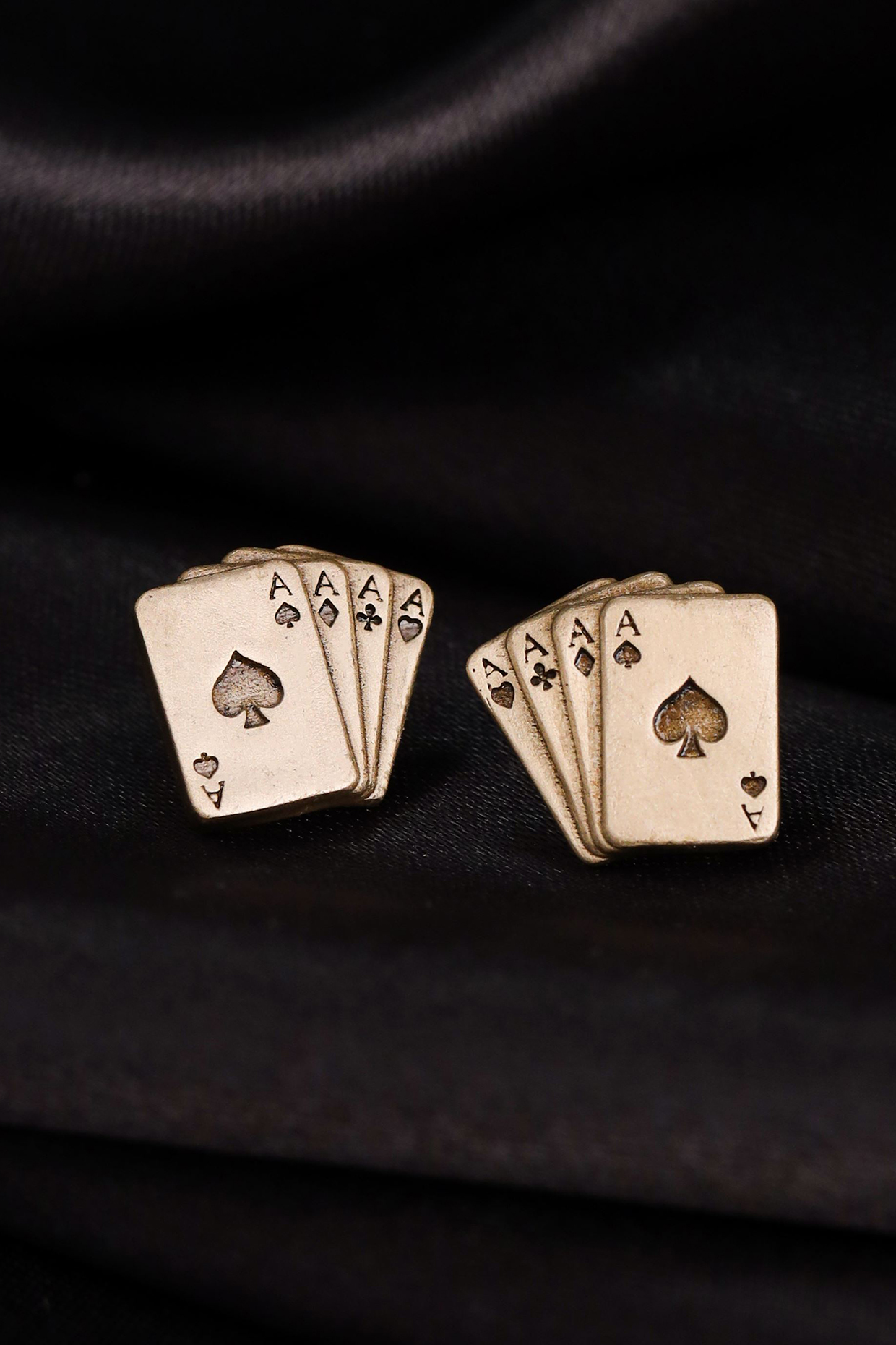 Casino Cards Silver Studs and Cufflinks Set Casino Cards Silver Studs and Cufflinks Set
