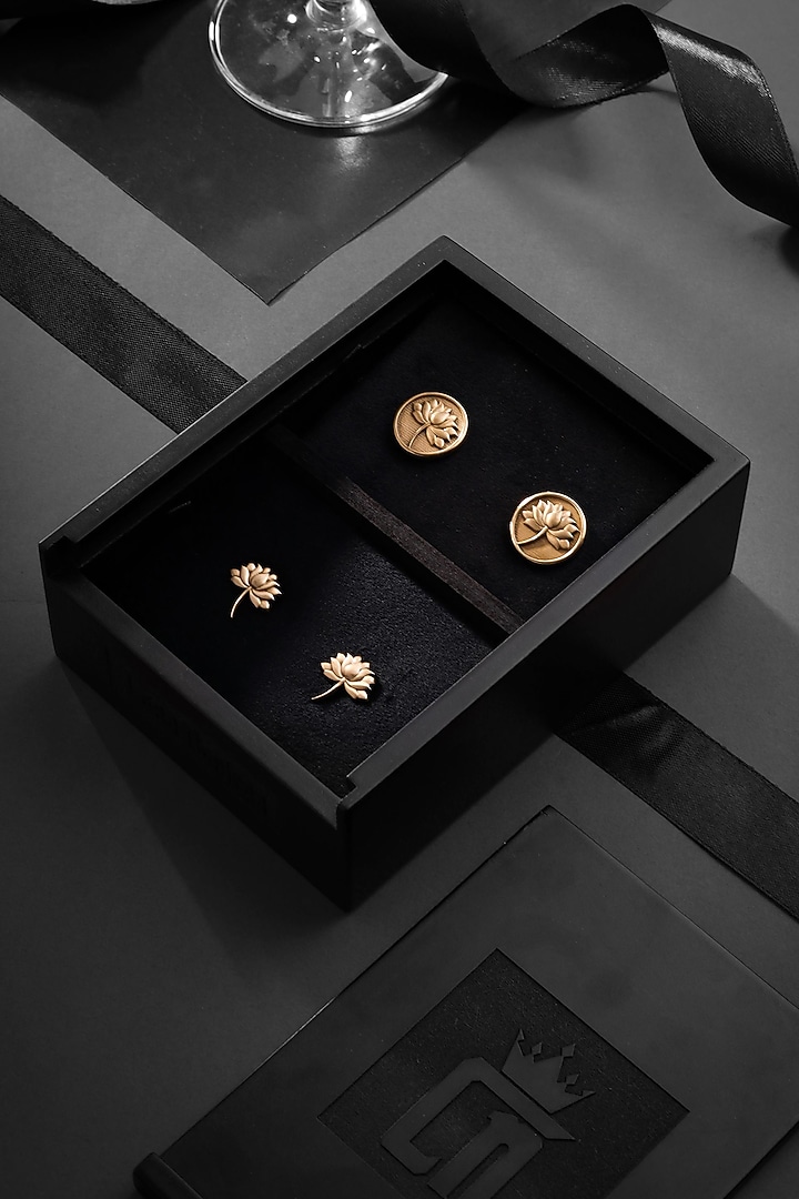 Antique Gold Brass Warrior Cufflinks With Collar Tips by Cosa Nostraa at Pernia's Pop Up Shop