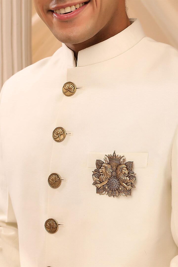 Antique Gold King Legacy Brooch by Cosa Nostraa at Pernia's Pop Up Shop