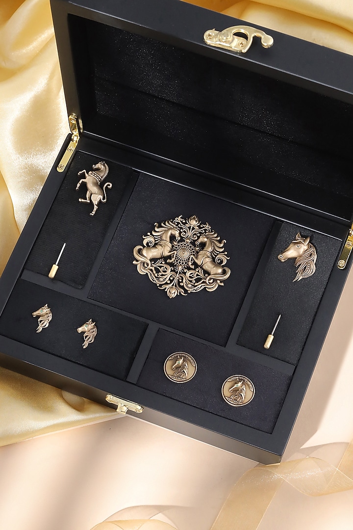 Antique Gold Brass Brooch Set by Cosa Nostraa