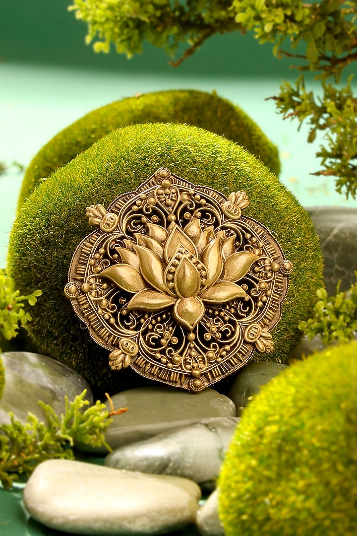 Antique Gold Brass Brooch Set by Cosa Nostraa at Pernia's Pop Up Shop