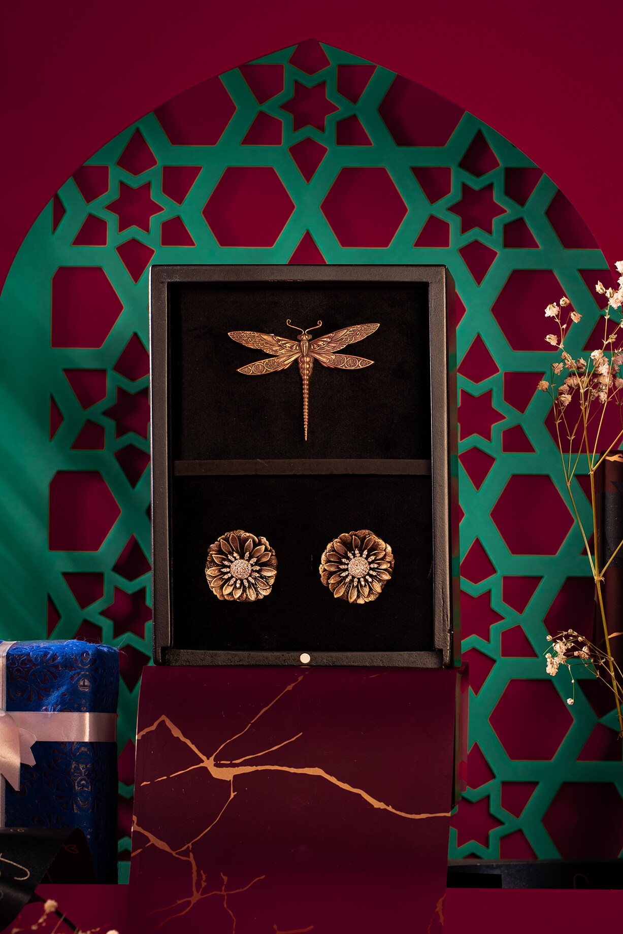 Antique Gold Dragonfly Gift Set by Cosa Nostraa