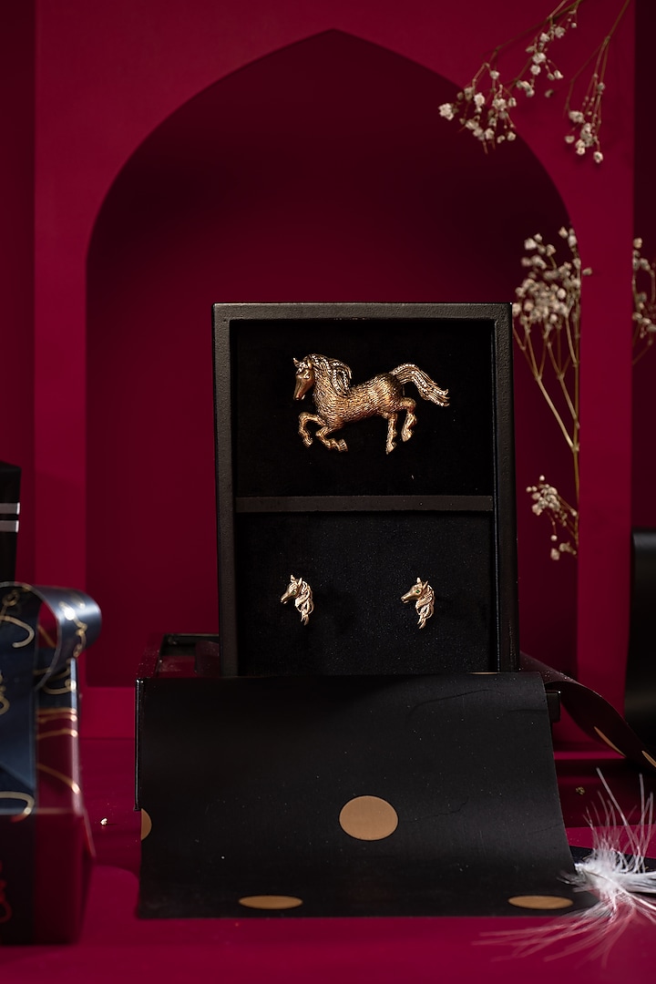Antique Gold Horse Gift Set by Cosa Nostraa