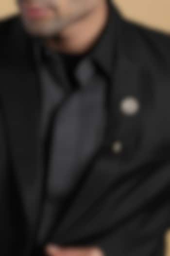 Antique Gold Throne Gift Set by Cosa Nostraa at Pernia's Pop Up Shop