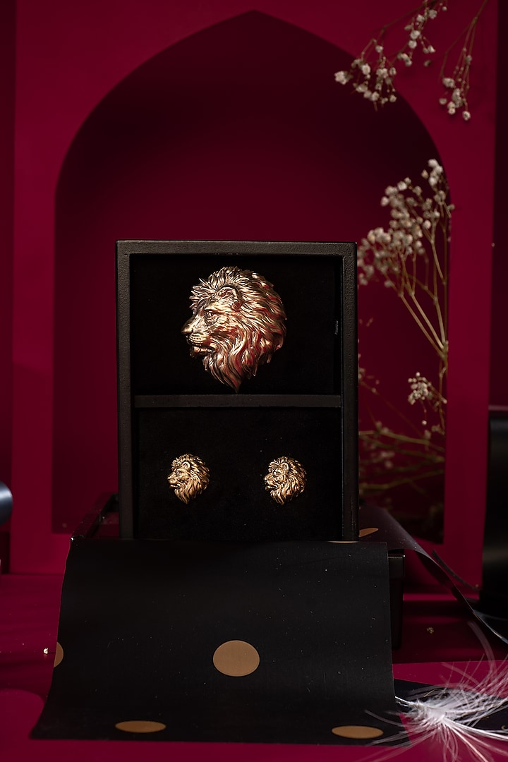 Antique Gold Power Lion Gift Set by Cosa Nostraa