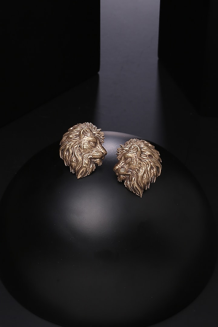 Antique Gold Power Lion Gift Set by Cosa Nostraa at Pernia's Pop Up Shop