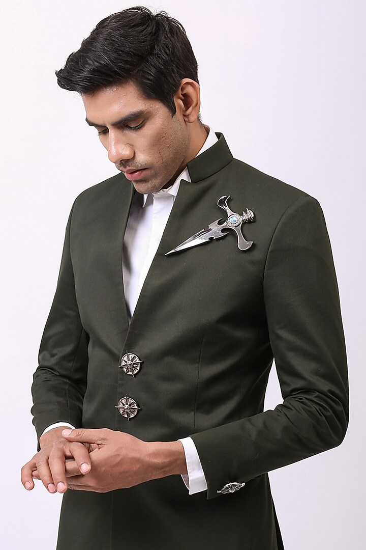 Antique Black Finish Valor Brooch by Cosa Nostraa at Pernia's Pop Up Shop