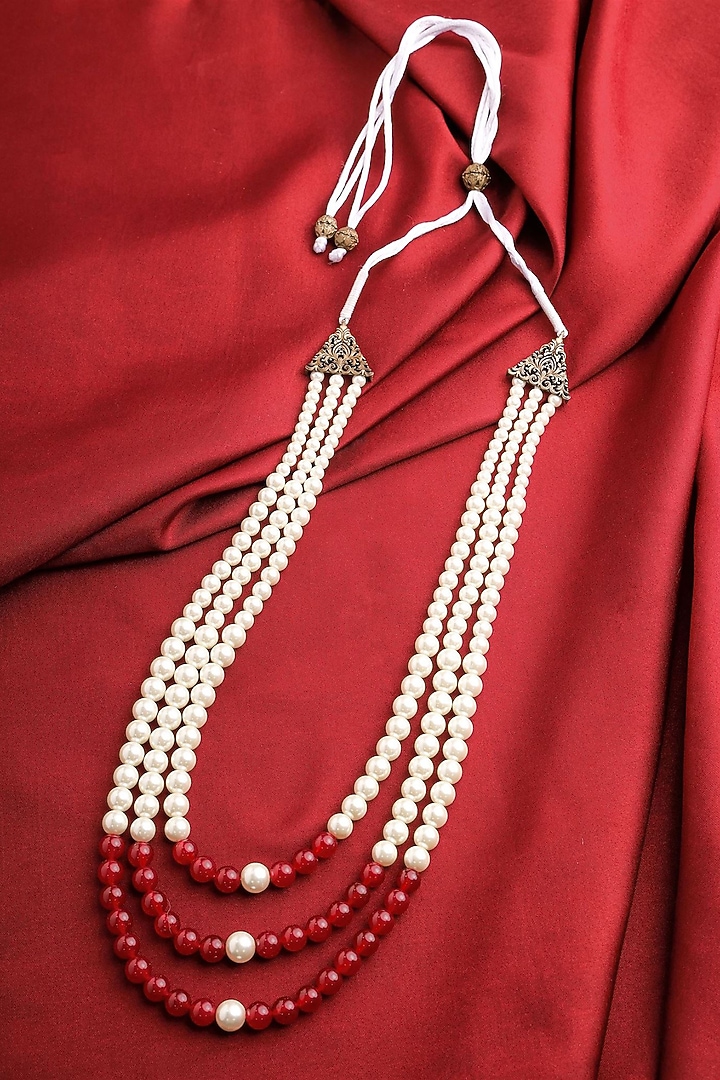 White & Red Agate Beaded Layered Mala by Cosa Nostraa at Pernia's Pop Up Shop