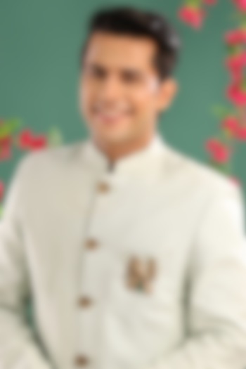 Antique Gold Emerald Green Stone Parrot Brooch by Cosa Nostraa at Pernia's Pop Up Shop