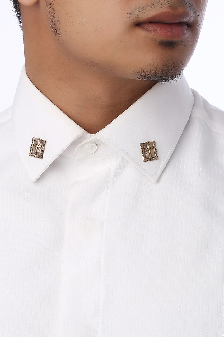 Antique Gold Shield Collar Tips by Cosa Nostraa at Pernia's Pop Up Shop