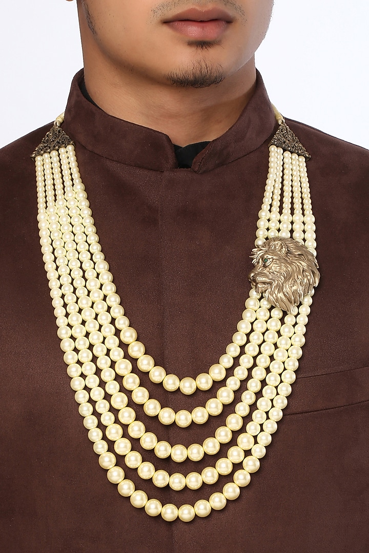 Off-White Pearl Beaded Layered Mala by Cosa Nostraa at Pernia's Pop Up Shop