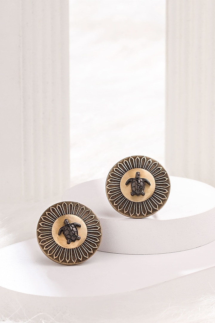 Antique Gold Brass Turtle Twist Cufflinks by Cosa Nostraa at Pernia's Pop Up Shop
