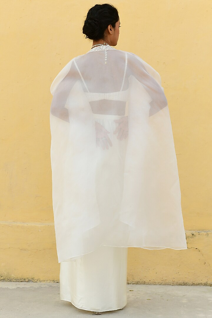 Ivory Organza Hand Embroidered Cape Set by Chamee and Palak at Pernia's Pop Up Shop