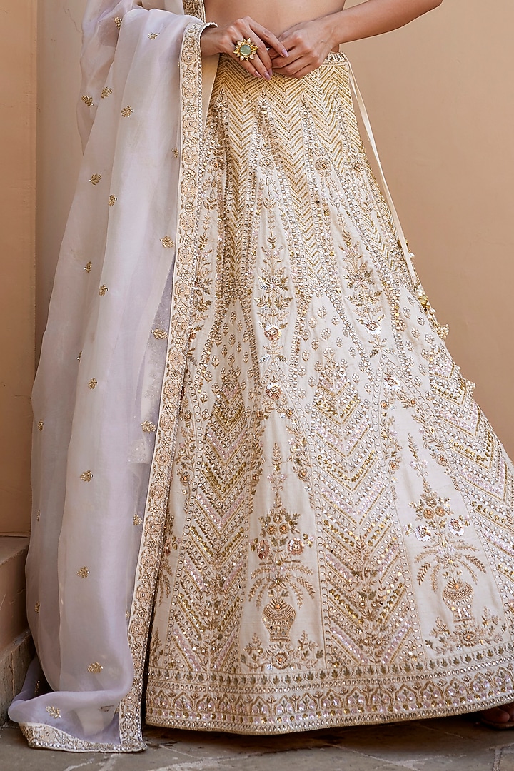 Ivory Raw Silk Kundan & Zardosi Embellished Bridal Lehenga Set by Chamee and Palak at Pernia's Pop Up Shop