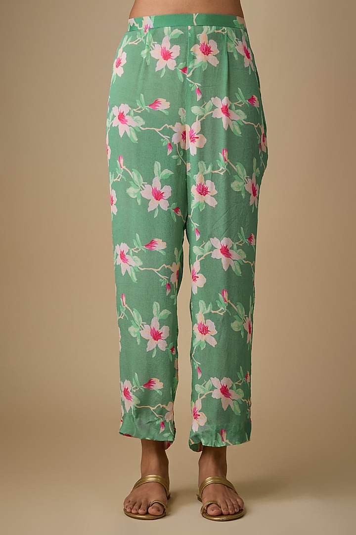 Green Georgette Floral Printed Kurta Set by Chamee and Palak at Pernia's Pop Up Shop