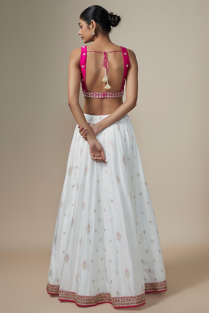 Ivory Jamawar & Silk Wedding Lehenga Set by Chamee and Palak at Pernia's Pop Up Shop
